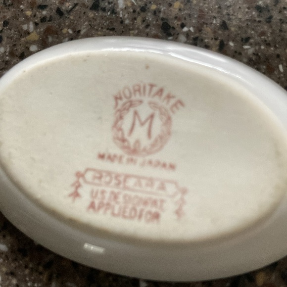 Two Dainty “Holders” for Jewelry, etc - Picture 4 of 10